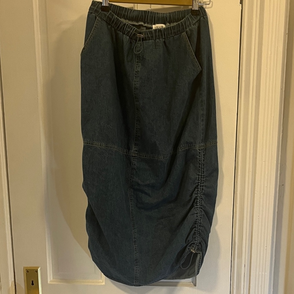Le Lis Navy Gathered Midi Skirt